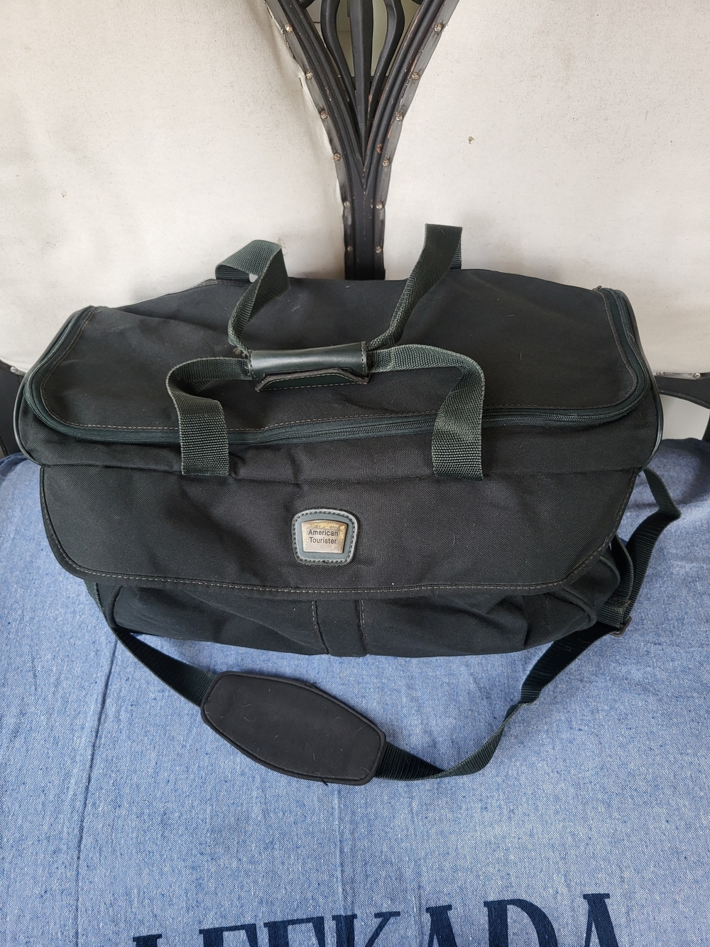 Vintage American Tourister duffel bag